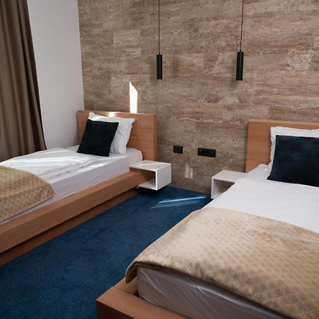 Hotel Borovi Forest Resort & Spa 셰니차 외부 사진