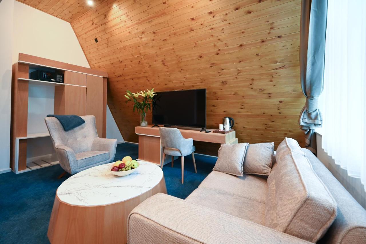 Hotel Borovi Forest Resort & Spa 셰니차 외부 사진