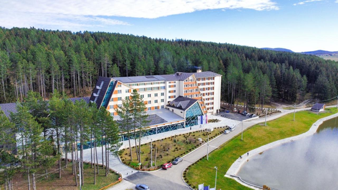 Hotel Borovi Forest Resort & Spa 셰니차 외부 사진